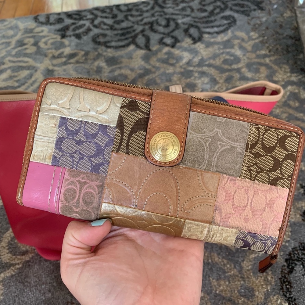 Wallet - Picture 2 of 4